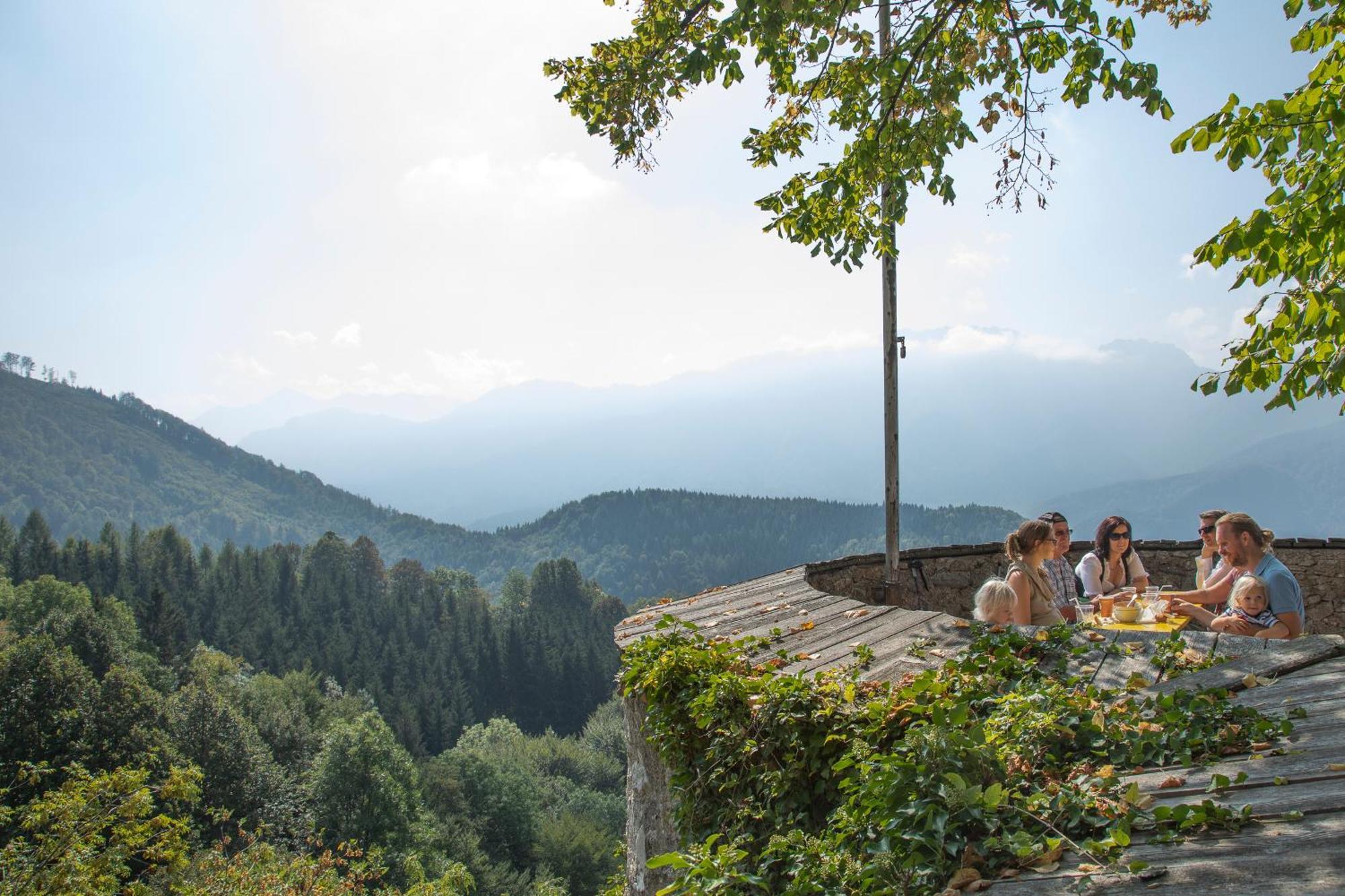 Burg Altpernstein Hotell Micheldorf in Oberösterreich Exteriör bild