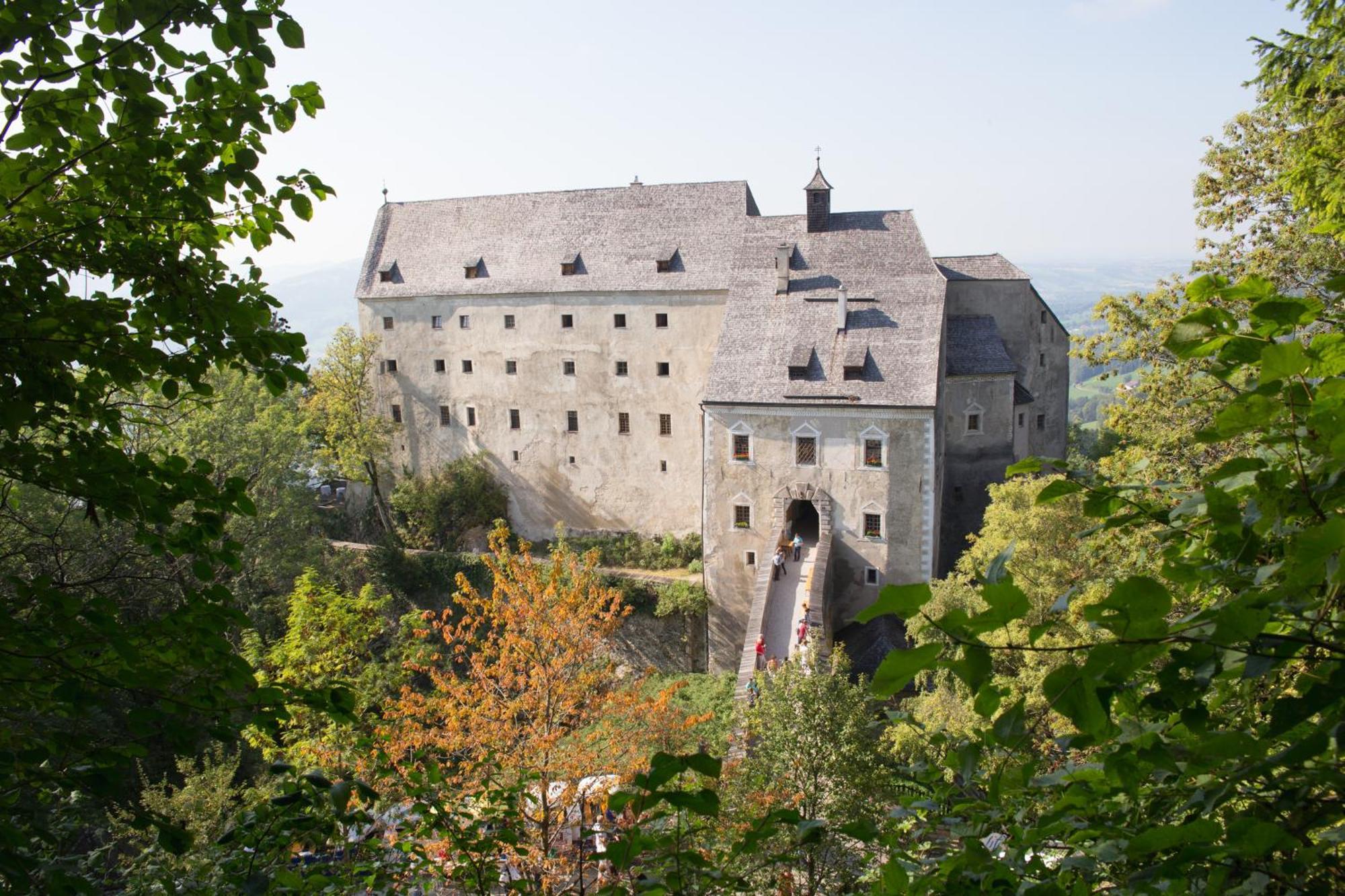 Burg Altpernstein Hotell Micheldorf in Oberösterreich Exteriör bild